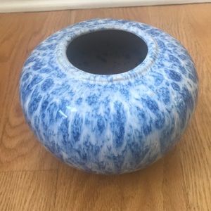 Antique Home Collection Blue Tie-Dye Vase 🏺💙